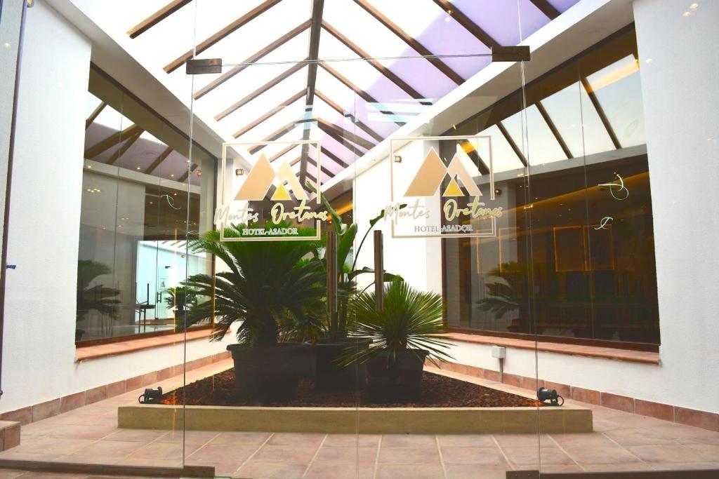 Hotel-Asador Montes Oretanos Pulgar エクステリア 写真