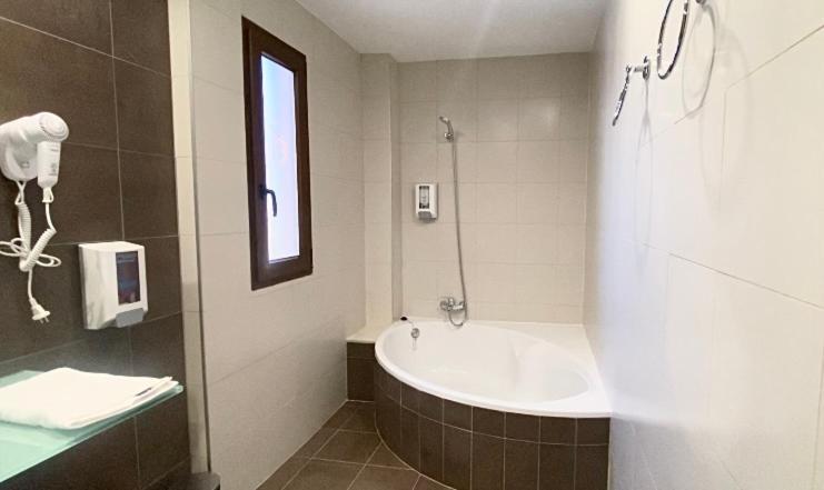 Hotel-Asador Montes Oretanos Pulgar エクステリア 写真