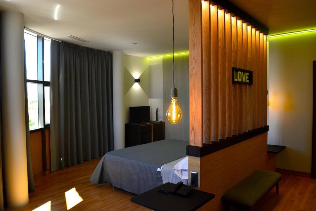 Hotel-Asador Montes Oretanos Pulgar エクステリア 写真